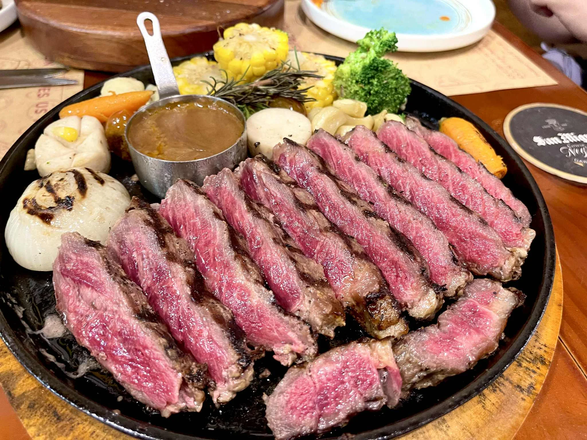 In addition to its pizza